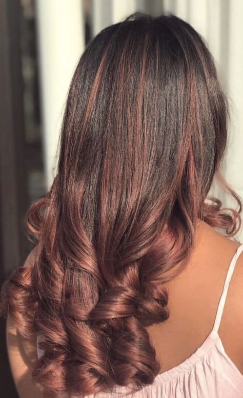 Pink Chunky Highlights In Black Hair, Black Hair With Rose Gold Highlights, Rose Gold Highlights Black Hair, Rose Gold Balayage Brunettes, Dark Rose Gold Hair, Balayage Rose Gold, Brown To Pink Balayage, Rose Balayage, Rose Brown Hair