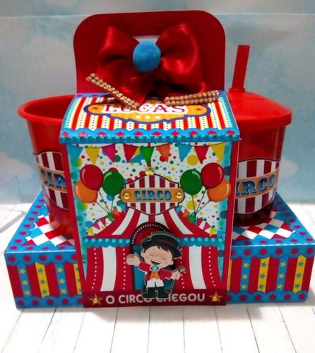 Lembrancinha - 10 Kits Cinemas - Circo Menino Kit Cinema, Party Kits, Press Kit, Paper Toys, Gingerbread House, Gingerbread, Gift Wrapping