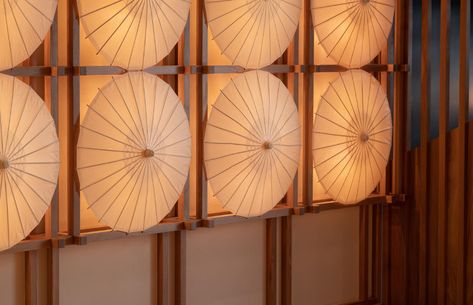 Taka London | B3 Designers Wall Japanese Style, Japanese Feature Wall, Japanese Style Office Design, Japanese Branding Design, Japanese Teppanyaki, Japanese Bar, Japanese Joinery, Japanese Umbrella, Cafe Shop Design