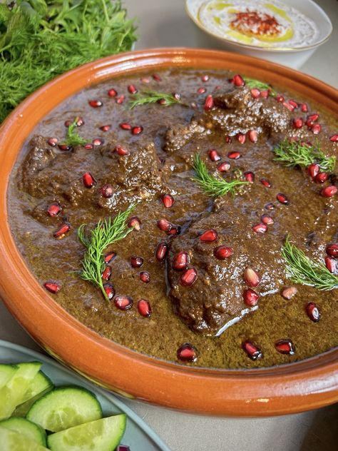 Fesenjan (Persian Chicken, Walnut & Pomegranate Stew) Pomegranate Meat Recipes, Persian Chicken Stew, Persian Chicken Recipe, Persian Meals, Fesenjan Recipe, Persian Stew, Persian Food Iranian Cuisine, Persian Chicken, Meat Stew