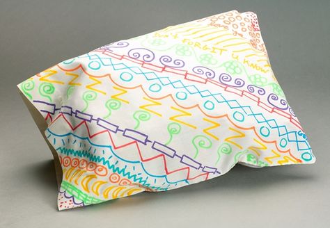 Decorate a pillowcase that you'll recognize in a flash. Great for birthday parties, sleepovers, family reunions, Halloween treat bags, and camp fun! Pillow Case Fabric Markers, Crayola Crafts, Kids Pillow Cases, Funny Pillows, Sleepover Games, Sleepover Activities, Pillowcase Pattern, Halloween Treat Bags, Paint Marker