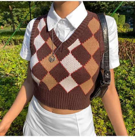 ac5dab2e99eee9cf9ec672e383691302desc52954533ri Aesthetic Vest, Work Party Dress, Preppy Aesthetic Outfits, Sweater Vest Outfit, Summer Knit Tops, Brown Streetwear, Crocheting Projects, Crochet Sweaters, Long Sleeve Evening Dresses