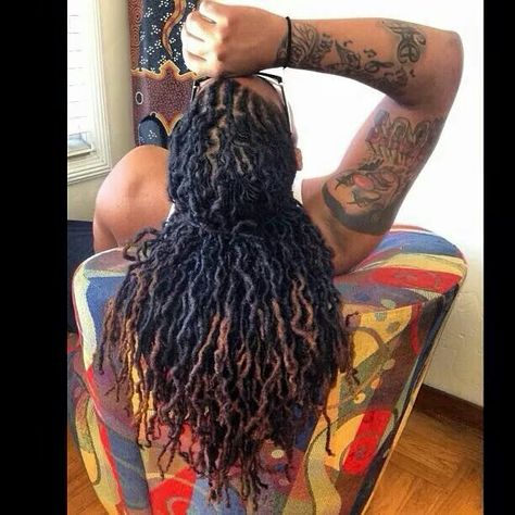 Crinkled locs Dreadlock Hairstyles Braided, Dreadlocks Men, Dreadlock Hairstyles For Men, Beautiful Dreadlocks, Dreadlock Styles, Black Men Hairstyles, Dreads Styles, Dread Hairstyles, Corte De Cabelo Masculino