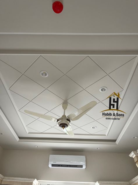 Simple Dinning Ceiling Design, False Ceiling Design For Bedroom With Fan, Gypsum False Ceiling For Hall Modern, Kitchen Pop Roof Design, Kitchen Pop Design Simple, Pop Work On Wall, New Fall Ceiling Design For Bedroom, Pop Fan Design, Cilling Design Interiors Ceilings