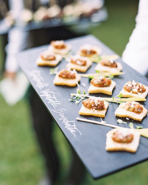 Unique Passed Appetizers Guaranteed to Elevate Your Cocktail Hour Appetizer For Wedding, Finger Foods For Wedding, Foods For Wedding, Passed Appetizers, Wedding Finger Foods, Cocktail Hour Food, Miniature Pizza, Wedding Cocktail Hour, Mini Crab Cakes