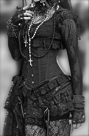 To go gothic clothes shopping in Europe. They just don't have any walk-in shops in the U.S. Very, very few at least. Moda Steampunk, Dark Circus, Scene Girl, Style Steampunk, Victorian Goth, Gothic Clothes, Gothic Clothing, Gothic Outfits, Beauty And Fashion