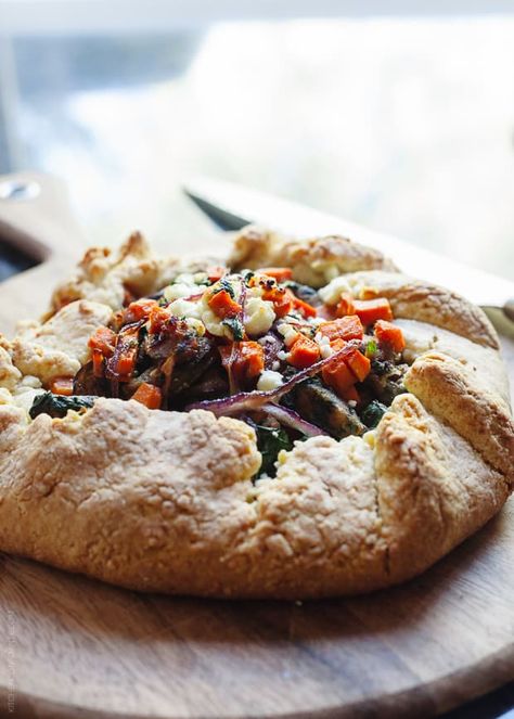 Savory Chicken Sausage and Vegetable Galette | Kitchen Confidante Chicken Galette, Galette Recipe Savory, Vegetable Galette, Savory Galette, Sausage And Vegetables, Potato Galette, Galette Recipe, Bisquick Recipes, Savory Pies