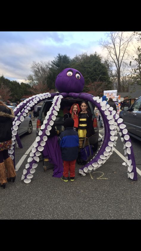 Trunk or treat octopus Baby Octopus Costume, Golf Cart Decorations, Church Trunk, Trunker Treat Ideas, Trunk Or Treat Ideas, Hallowen Ideas, Treat Ideas, Trunk Or Treat, Halloween Digital