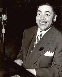 Fats Waller performing live, 1940s Fats Waller, Jazz Cat, Natalie Cole, Classic Jazz, Robert Johnson, Blues Musicians, Jazz Artists, Adventure Lifestyle, Cool Jazz