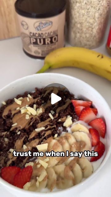 Healthy & Tasty food on Instagram: "PROTEIN SCRAMBLED OATS 🍌🍫😮‍💨

Credits @bodyinnovator

Check out the high protein cookbooks for over 200+ recipes just like this one! 📕👨🏽‍🍳 (link in bio)

A quick and easy breakfast for you to try! Save for later

•521 CALS
•43g PRO

Serves 1:
-45g of oats
-50g of banana
-1 egg
-150g Greek yogurt
-5g peanut butter
-1 tbsp of cocoa powder
-1 tsp of cinnamon
-10g chocolate
-Scoop of protein powder

#scrambledoats #yoghurtbowl #highproteinrecipes #breakfastideas #quickrecipes #calories #caloriecounting #caloriedeficit #calorietracking #breakfastclub #breakfastbowl #breakfastmealprep #breakfastrecipes" Chocolate Scrambled Oats, Scrambled Oats, Healthy Tasty Food, Yoghurt Bowl, Breakfast Meal Prep, Quick And Easy Breakfast, Save For Later, The Breakfast Club, Calorie Counting