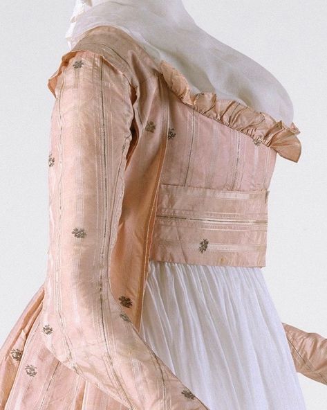 Rate the Dress: Pastel Pink Over-Robes - The Dreamstress 1797 Fashion, 1795 Fashion, 1790s Dress, Regency Fashion Women, 1910s Dress, 1700s Fashion, Regency Accessories, 1790s Fashion, Regency Clothing