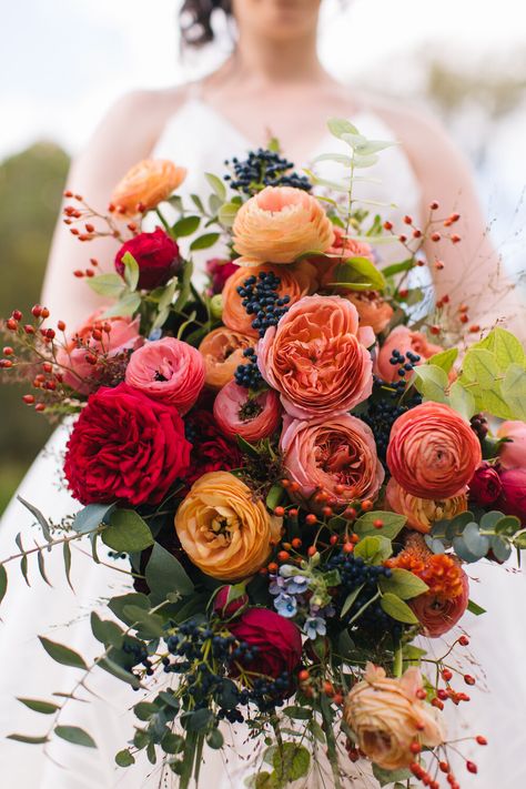 Spanish Wedding Florals, Tiny Wedding, Jewel Tone Wedding, Fall Wedding Bouquets, Fall Wedding Flowers, Theme Color, Wedding Vibes, Deco Floral, Bouquet Of Flowers