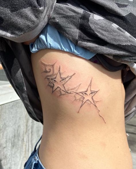 Neotribal Star Tattoo, Stargirl Tattoo, Side Hip Tattoos, Lower Back Tattoo, Funky Tattoos, Star Tattoo, Doodle Tattoo, Rib Tattoo, Star Tattoos