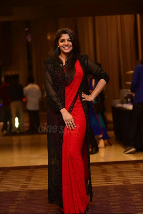 Saree With Blazer Jackets, Saree With Overcoat Jacket, Saree With Shrug And Belt, Saree With Long Shrug, Saree With Overcoat, Saree With Long Jacket, Winter Saree, Saree With Jacket, Western Saree