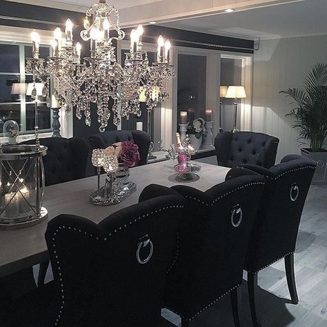 Brides Table, Black Dining, Luxury Dining Room, Elegant Dining Room, Luxury Dining, Dining Room Inspiration, Elegant Dining, Elegant Homes, Dining Room Design