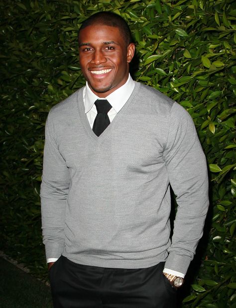 Reggie Bush Handsome Black Guys, Reggie Bush, Well Dressed Men, Dress For Success, 20 Years Old, Dandy, Well Dressed, 20 Years, Gq