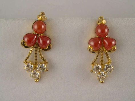 Coral Earrings Gold Indian, Navratna Earrings, Coral Earrings Gold, Earrings Gold Indian, Spoon Jewelry Diy, Gold Earrings For Women, Bride Jewelry, Black Beaded Jewelry, Gold Bride Jewelry