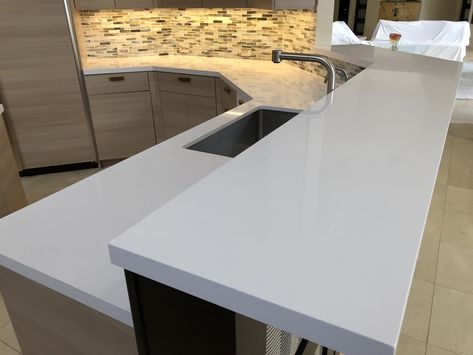 ICONIC WHITE SILESTONE QUARTZ COUNTERTOPS. Looking for Iconic White quartz for your kitchen countertops? Please feel free to contact us Stone and Quartz LLC located in Boca Raton FL. Quartz countertops store and quartz fabricators. https://www.stoneandquartzsurfaces.com/quartz-countertops-boca-raton White Quartz Countertop Kitchen, Kitchen Top Quartz, White Corian Countertops, Silestone Kitchen, White Kitchen Counters, White Kitchen Countertops, White Quartz Countertops, Kitchen Design Countertops, White Quartz Counter