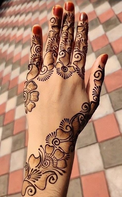 Mehdi Degine Simple, Mahadi Design, Indian Mehendi, Flower Mehndi, Arabic Designs, Mehedi Design, Mid Rings, Simple Arabic Mehndi Designs, Full Hand Mehndi