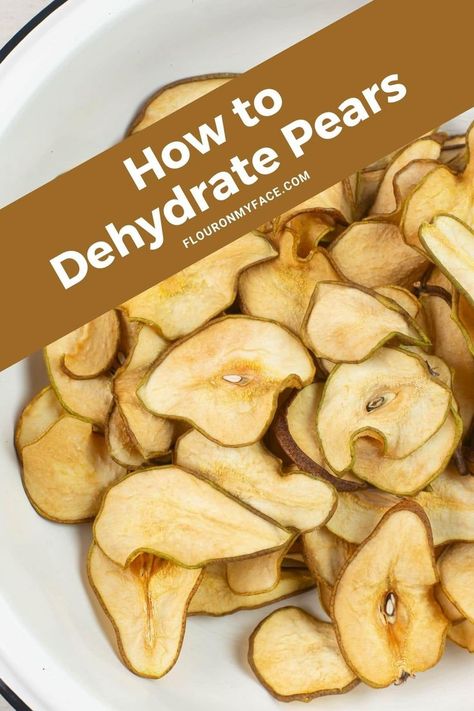 Learn how to make dehydrated pears in just a few simple steps and enjoy this delicious dried fruit snack all year round! See how easy it is to store and use dehydrated pears along with all the tips you will need to use your homemade dried fruits. Dehydrate Pears, Dehydrated Pears, Dried Pears, Food Dehydration, Sliced Pears, Fruit Snack, Dehydrated Fruit, Dehydrated Food, Nutritious Snacks