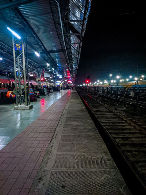 Raipur Railway Station Night, Indian Railways Wallpaper, Indore City Snapchat, Indore City Night, Indore Snapchat Story, Indore City Photography, Night Train Snap, Journey Aesthetic, Guru Wallpaper