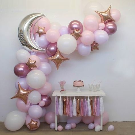 Lilac Balloons, Balloon Arch Diy, Star Baby Shower Theme, Star Balloons, Twinkle Twinkle Baby Shower, Moon Baby Shower, Moon Party, Gender Reveal Balloons, Diy Balloon