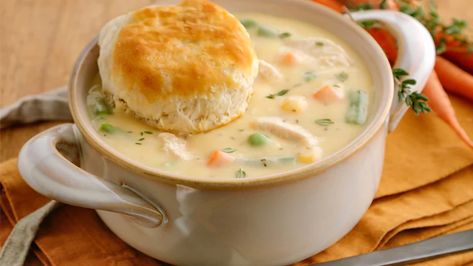 Is there anything more cozy than chicken pot pie soup? With the Philips Soup Maker, it’s never been easier to make! Soup Maker Recipes, Cherry Tomato Sauce, Smoothie Maker, Pot Pie Soup, Chicken Pot Pie Soup, Soup Maker, Smoothie Makers, Cold Soup, The Soup