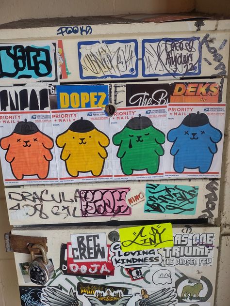 Throwies Graffiti, Artsy Boy, Art Club Projects, Graffiti Words, Graffiti Doodles, Graffiti Style Art, Sketchbook Art Journal, Graffiti Wall Art, Graffiti Wall