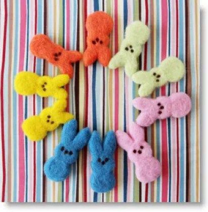 Needle-Felted Peeps: Hand-Crafted Easter Treats! – Felting Peeps Crafts, Bunny Peeps, Needle Felting Tutorial, Wool Felt Projects, Needle Felted Christmas, Felting Ideas, Easter Peeps, Needle Felting Projects, Easter Time