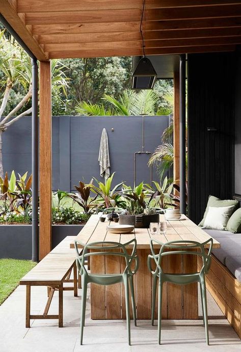 Outdoor Bench Seating, Urban Garden Design, Alfresco Area, Pergola Design, Outdoor Living Rooms, Backyard Spaces, Patio Furniture Ideas, Outdoor Entertaining Area, Pergola Designs