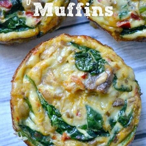 Spinach Quiche Muffins - To Simply Inspire Breakfast Ideas Clean Eating, To Simply Inspire, Pumpkin Waffles Recipe, Quiche Muffins, Spinach Quiche Recipes, Breakfast Quiche Recipes, Salad Recipes Healthy Easy, Quiche Recipes Easy, Ideas For Breakfast