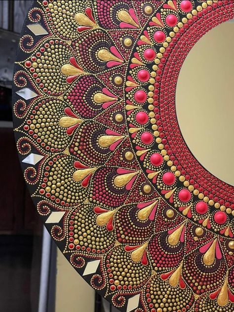 Dot Mandala Mirror, Mandala Mirror, Funky Mirrors, Mural Art Design, Mandala Doodle, Mandala Art Therapy, Mandala Design Pattern, Mandala Art Lesson, Mandala Artwork