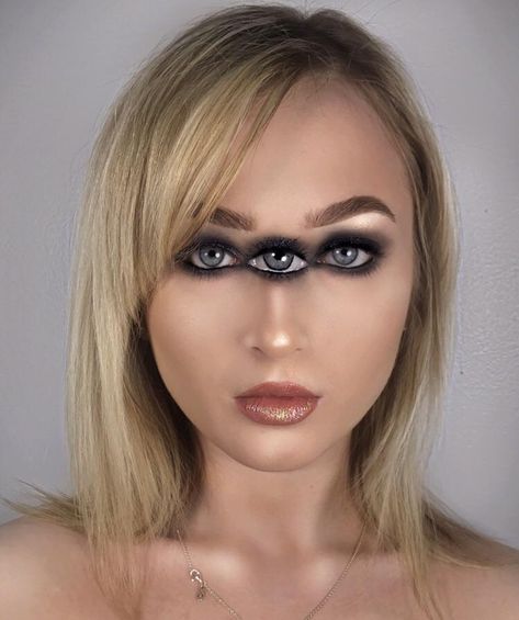 Tried to paint my inner third eye #makeup #beauty Third Eye Makeup, Eye Face Painting, Painting Halloween, Paint Inspo, 3 Face, Halloween Makeup Tutorial, Favorite Makeup, Face Painting Halloween, Halloween Boys