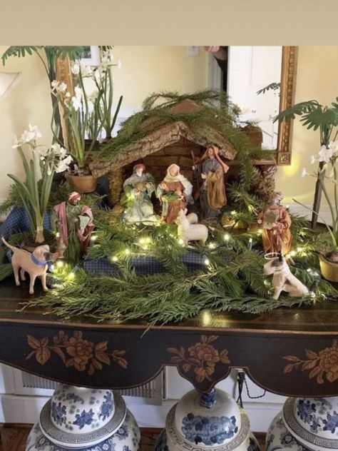 Nativity Sets Display, Christmas Cave, Christmas Nativity Scene Display, Nativity Scene Display, Green Christmas Tree Decorations, Church Christmas Decorations, Gold Christmas Tree Decorations, Christmas Church, Christmas Themes Decorations