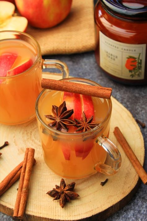 Fragrant, mildly spiced and comforting, this Hot Apple Cider is a cozy drink that is perfect for Fall afternoons or holiday entertaining. Hot Cider Recipe, Hot Spiced Apple Cider, Hot Apple Cider Recipe, Cozy Fall Drinks, Fall Cider, Apple Cider Recipe, Cozy Drinks, Spiced Apple Cider, Cider Recipe