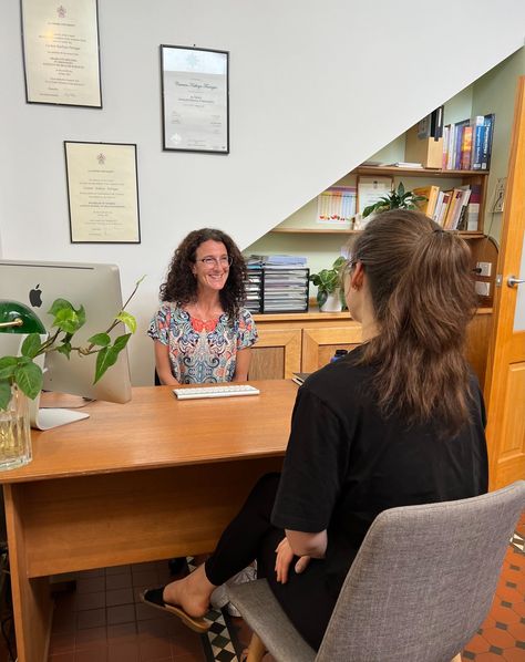 One of our wonderful naturopaths, Carmen, conducting an in clinic appointment. 🌱✨ Can't make it to the clinic? Our naturopaths are more than happy to conduct consults over the phone or Zoom! ☎💻 What if they prescribe products? Don't worry! We can get them delivered straight to your door 🚚📦 #brunswickhealth #brunswick #naturopath #naturopathy #herbalife #herbalremedies #naturalremedies #melbourne #australia #wellness #holistichealth #healthcare #phone #zoom #appointments Wellness Clinic, Naturopathy, Melbourne Australia, Herbal Remedies, Holistic Health, What If, Don't Worry, Natural Remedies, Melbourne