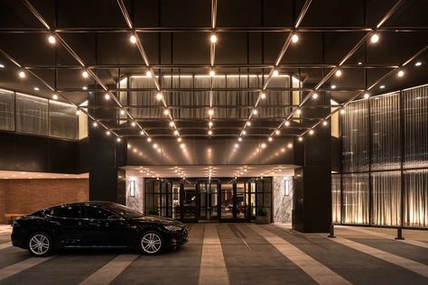 Four Seasons Hotel Cathedral Architectural Glass Wall Car Drop Off Entrance, Ceiling Design Entrance, Hotel Driveway, Port Cochere, Hotel Facade, Green Facade, Porte Cochere, Hotel Entrance, Facade Lighting