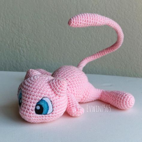 Evelyn (Aphid777) on Instagram: “Since I have no worthwhile update on Cheshire Cat yet.. here’s a pic of this little guy 🙃 . . . . #flashbackfriday #fbf #amigurumi #crochet…” Pokemon Crochet Pattern, Crochet Pokemon, Pokemon Pattern, Pokemon Craft, Crochet Dragon, Crochet Fashion Patterns, Crochet Tapestry, Fun Crochet Projects, Diy Crochet Projects