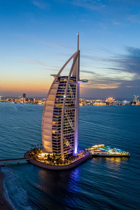 Burj Al Arab Azerbaijan Travel, Underwater Restaurant, Dubai Tourism, Dubai Airport, Dubai Tour, Luxurious Hotel, Burj Al Arab, Travel Goals, Most Expensive