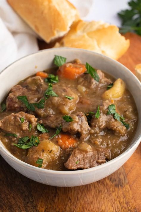 https://insanelygoodrecipes.com/wp-content/uploads/2022/06/Warm-and-Hearty-Old-Fashioned-Beef-Stew.webp Old Fashioned Beef Stew, Red Wine Recipe, Fall Soup Recipes, Winter Comfort Food, Fall Soups, Beef Stew Recipe, Quick Easy Dinner, Stew Recipe, Beef Stew