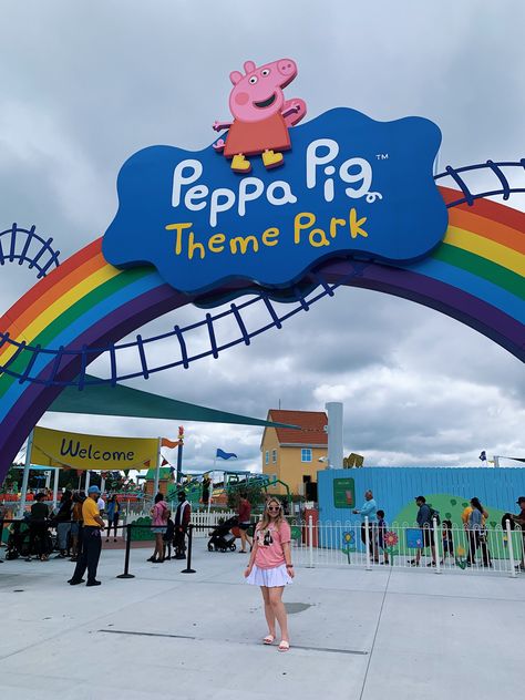 Peppa Pig Land, Peppa Pig World, Life Moments, Peppa Pig, Theme Park, In This Moment, Birthday, Quick Saves, Natal