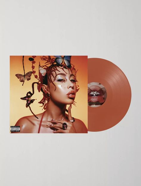 #kaliuchis #red #vinyle #moon #orange #butterfly King Of Heaven, Lp Shop, Alternative Artists, Kali Uchis, Red Moon, Mens Fashion Classy, Studio Album, American Singers, My Garden