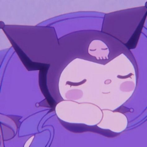 Sleepy Kuromi, Kuromi Pfp Aesthetic, Sleepy Sanrio, Goth Kuromi, Pfp Kuromi, Art Sanrio, Aesthetic Sleep, Kuromi Pfp, Kitty Sleeping