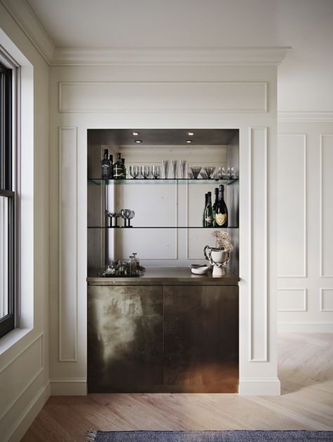 Bar Nook, Home Bar Ideas, Home Bar Designs, Chic Interior, Bar Ideas, Wet Bar, Mini Bar, Interior Design Studio, House Inspo