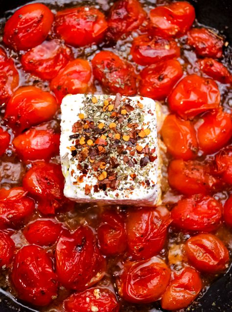 Baked Feta Pasta On Stovetop Greek Pasta Salad Dressing, Cherry Tomatoes Feta, Pasta Salad With Spinach, Cheese Pasta Recipes, Baked Feta Pasta, Baked Goat Cheese, Goat Cheese Pasta, Vegan Feta Cheese, Feta Chicken