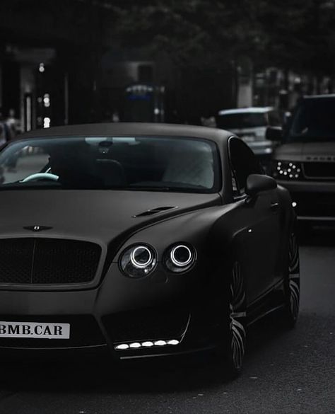 Publication Instagram par best matte black cars • 24 Avril 2019 à 12 :45 UTC Black Bentley, Sports Cars Bugatti, Matte Black Cars, Super Sport Cars, Bugatti Cars, Bentley Continental Gt, Bentley Continental, Millionaire Lifestyle, Billionaire Boys Club