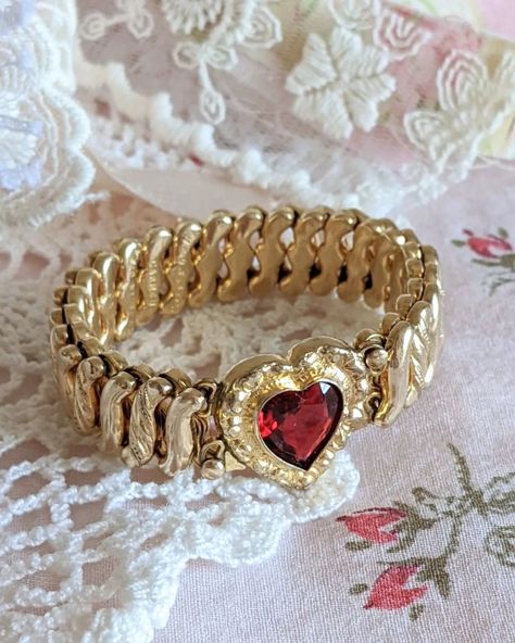 Vintage Sweetheart Bracelet, Loveshackfancy Bracelets, Gia Core, Sweetheart Bracelet, Generation To Generation, Dainty Flowers, S Bracelet, Razzle Dazzle, Charlie Brown And Snoopy