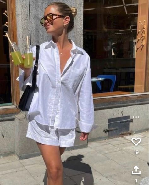 Vancouver Outfits, White Linen Shirt Outfit, Mathilda Djerf, Chill Clothes, Minimalist Fashion Outfits, Djerf Avenue, Lounge Looks, Cool Girl Style, Matilda Djerf