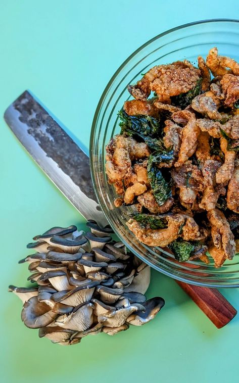 One of the most popular street foods in Taiwan just got a vegetarian makeover and it couldn’t taste better. Meaty blue oyster mushrooms are marinated in aromatics before being twice-fried and tossed with a spicy Szechuan seasoning and crispy Thai basil. Addictive is an understatement! ...⁠ 🔪 7" Nakiri Vegetable Cleaver ...⁠ Taiwanese Double-Fried Oyster Mushrooms recipe out now on our Test Kitchen! Fried Oyster Mushroom Recipe, Blue Oyster Mushrooms, Mushroom Recipes Vegan, Oyster Mushroom Recipe, Fried Oyster, Mushroom Recipe, Marinated Mushrooms, Fried Oysters, Oyster Mushroom