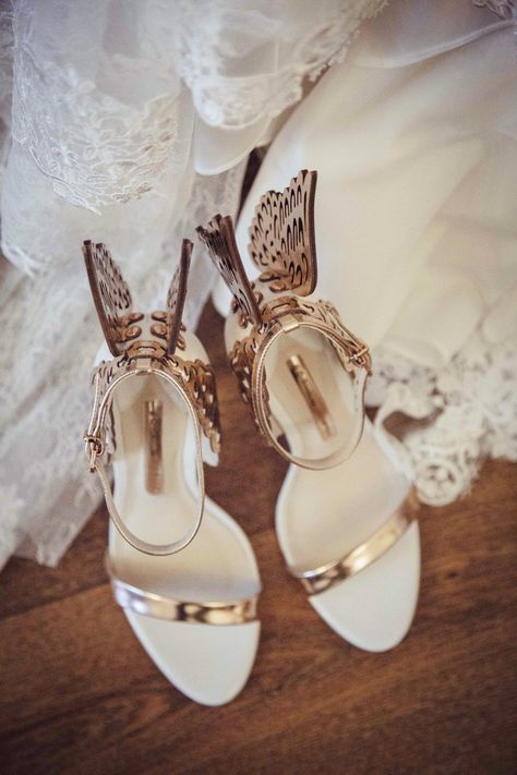 macarons & sequins. a festive wedding at west tower, lancashire - joanne & timothy. Sophia Webster gold-winged wedding shoes.  Image by Sarah Maria Photography.  Read more: http://bridesupnorth.com/2017/03/23/macarons-sequins-a-festive-wedding-at-west-tower-lancashire-joanne-timothy/  #wedding Kasut Tumit Tinggi, Wedding Shoes Sandals, Hak Tinggi, Fancy Heels, Fairy Shoes, Festive Wedding, Fashion Shoes Heels, Cute Shoes Heels, Wedding Shoes Heels